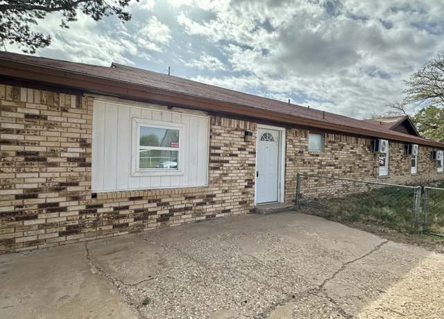 Property at 650 S 22nd St, Slaton, TX 79364, 6 beds, 5 baths