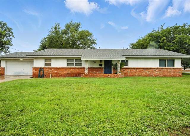 Property at 2701 52nd St, Lubbock, TX 79413, 3 beds, 2 baths