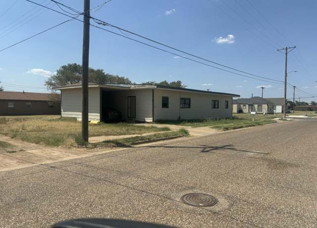 Property at 1301 53rd St, Lubbock, TX 79412, 4 beds, 2 baths