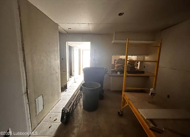 Property at 1343 65th Dr, Lubbock, TX 79412, 10 beds, 7 baths