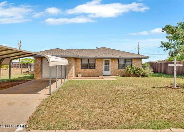 Property at 310 W 5th St, Sundown, TX 79372, 3 beds, 1.5 baths