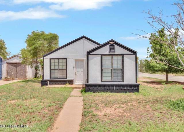 Property at 1001 10th St, Levelland, TX 79336, 3 beds, 1 bath