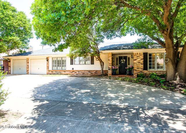 Property at 2912 76th St, Lubbock, TX 79423, 4 beds, 2 baths