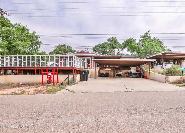 Property at 46 Comanche Dr, Lubbock, TX 79404, 3 beds, 2 baths