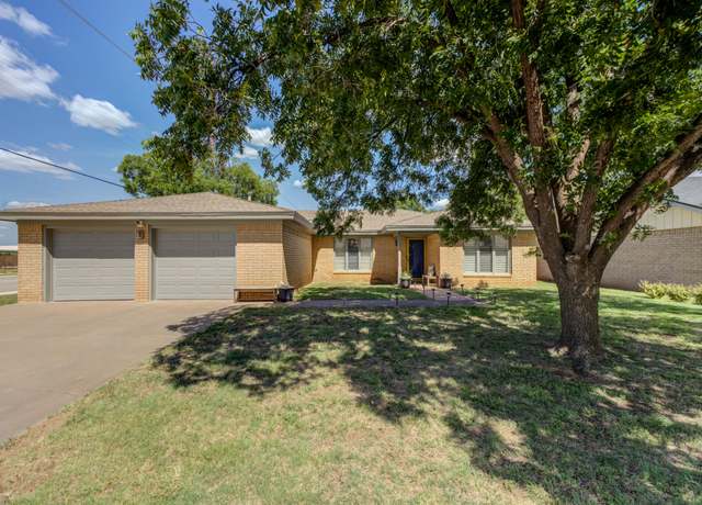 Property at 512 N Granby Ave, Lubbock, TX 79416, 3 beds, 2 baths