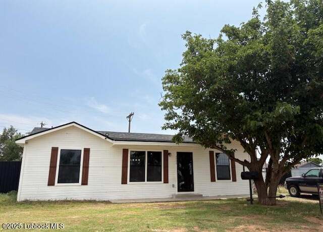 Property at 3906 E Colgate St, Lubbock, TX 79403, 4 beds, 1 bath