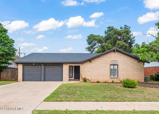 Property at 2818 67th St, Lubbock, TX 79413, 3 beds, 2 baths
