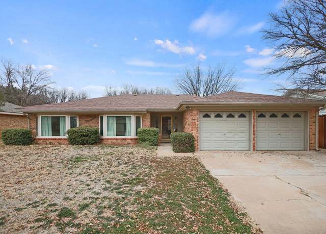 Property at 5230 92nd St, Lubbock, TX 79424, 3 beds, 2 baths