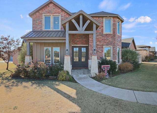 Property at 721 N 7th St, Wolfforth, TX 79382, 5 beds, 3 baths