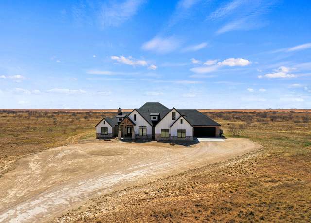 Property at 1018 County Rd O, Lamesa, TX 79331, 4 beds, 3 baths