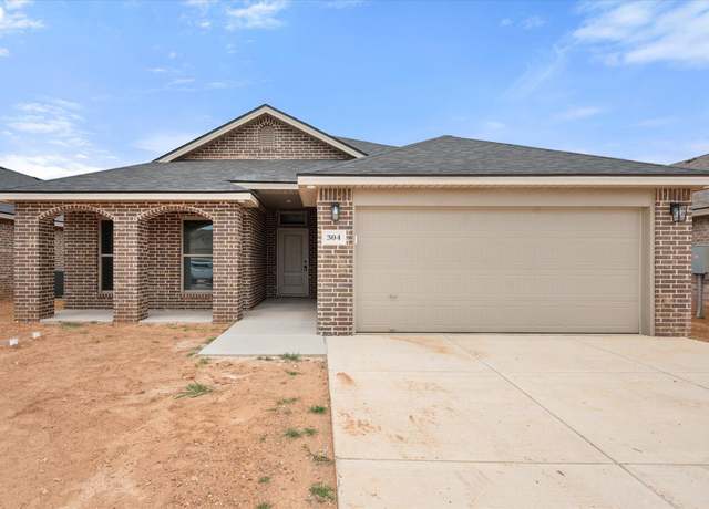 Property at 304 E 24th St, Wolfforth, TX 79382, 3 beds, 2 baths