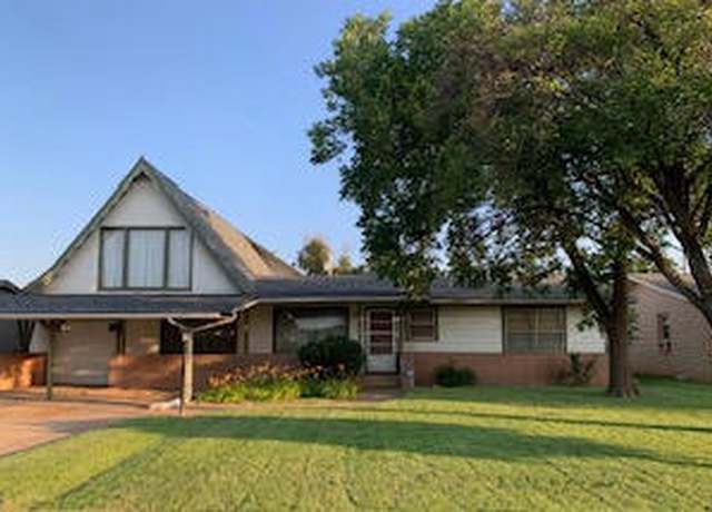 Property at 1809 W 19th St, Plainview, TX 79072, 4 beds, 3 baths