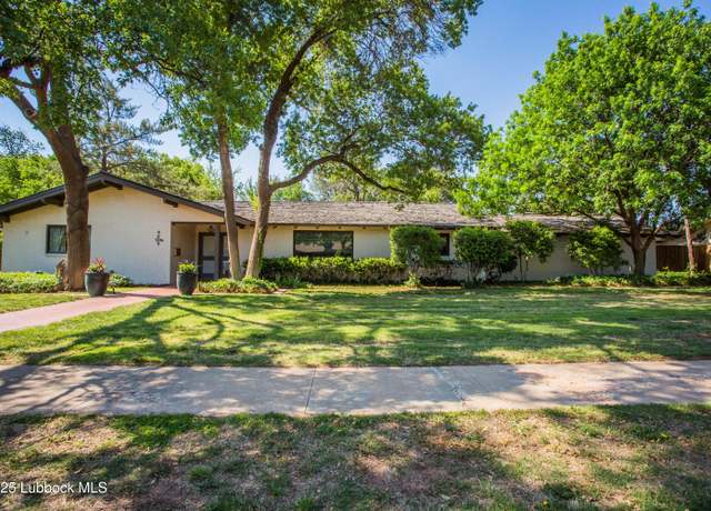 Property at 4609 10th St, Lubbock, TX 79416, 3 beds, 3 baths