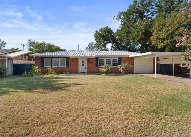 Property at 4605 37th St, Lubbock, TX 79414, 3 beds, 2 baths