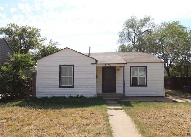 Property at 2209 25th St, Lubbock, TX 79411, 2 beds, 2 baths