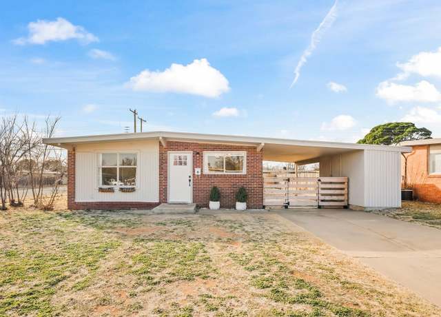 Property at 2701 62nd St, Lubbock, TX 79413, 3 beds, 1.5 baths