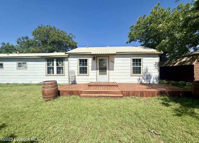 Property at 1523 134th St, Lubbock, TX 79423, 3 beds, 2 baths