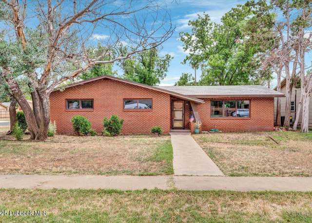 Property at 2701 38th St, Lubbock, TX 79413, 3 beds, 2 baths