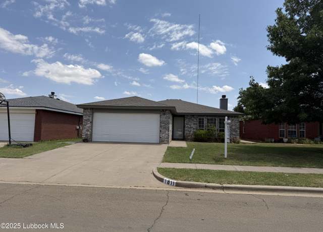 Property at 1811 79th Pl, Lubbock, TX 79423, 3 beds, 2 baths