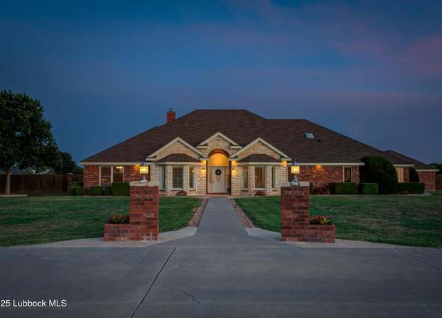 Property at 5519 154th Pl, Lubbock, TX 79424, 5 beds, 3.5 baths