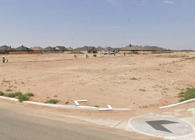 Property at 6901 15th St, Lubbock, TX 79416, 3 beds, 2 baths