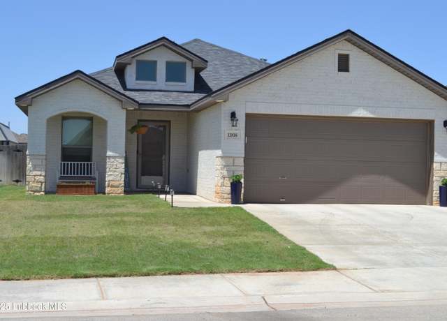 Property at 13816 Avenue S, Lubbock, TX 79423, 3 beds, 2 baths