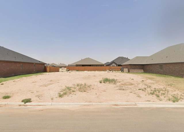 Property at 720 N 2nd St, Wolfforth, TX 79382, 3 beds, 2 baths