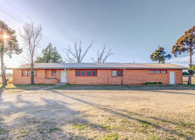 Property at 2805 N University Ave, Lubbock, TX 79415, 2 beds, 2.5 baths