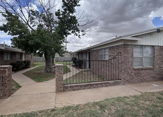 Property at 1801 66th St, Lubbock, TX 79412, 8 beds, 4 baths