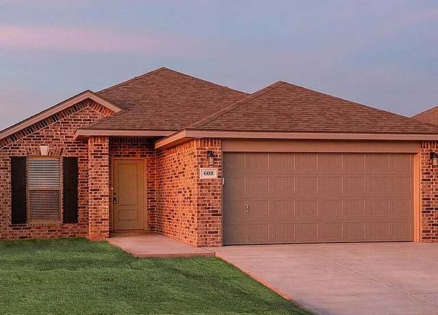 Property at 1623 N Clinton Ave, Lubbock, TX 79416, 3 beds, 2 baths