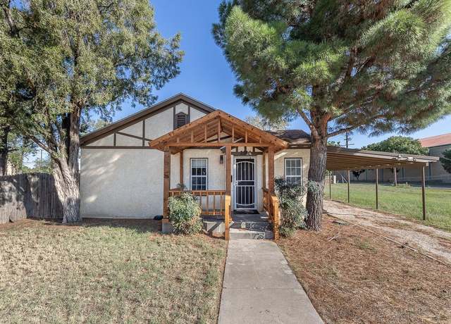 Property at 2104 14th St, Lubbock, TX 79401, 3 beds, 1 bath
