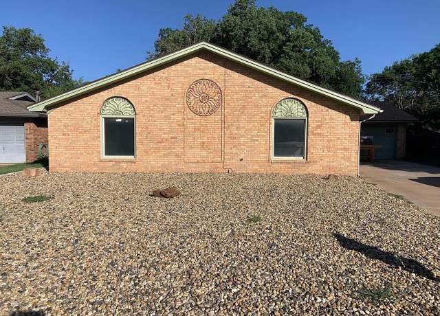 Property at 4120 62nd Dr, Lubbock, TX 79413, 3 beds, 2 baths