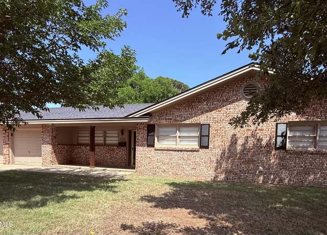 Property at 3220 53rd St, Lubbock, TX 79413, 3 beds, 2 baths