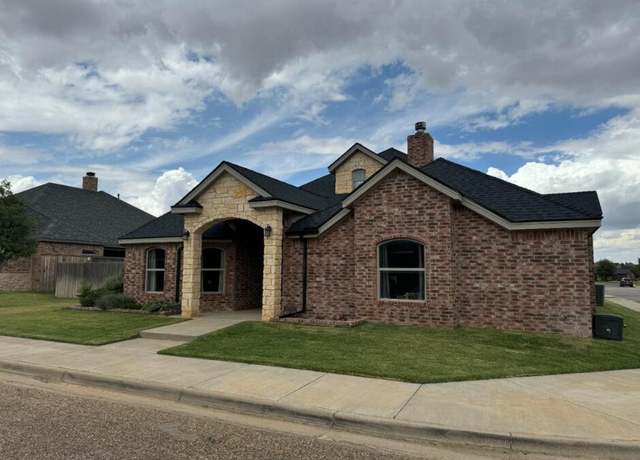 Property at 1406 N 14th St, Wolfforth, TX 79382, 3 beds, 3 baths