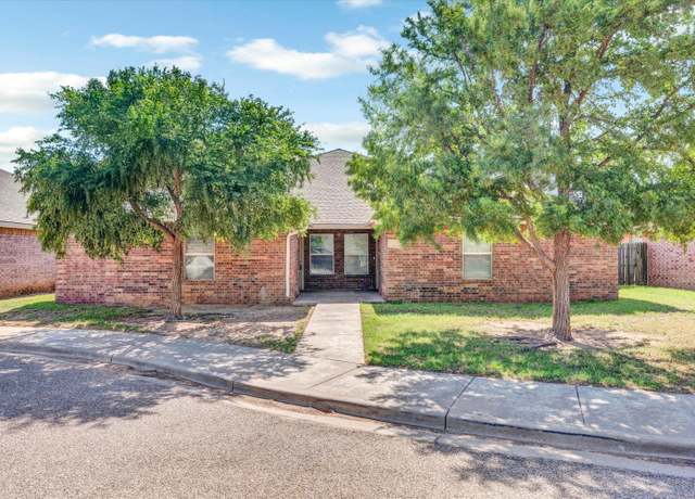 Property at 303 N Clinton Ave, Lubbock, TX 79416, 3 beds, 3 baths
