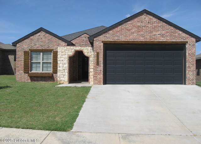 Property at 10123 Avenue W, Lubbock, TX 79423, 3 beds, 2 baths