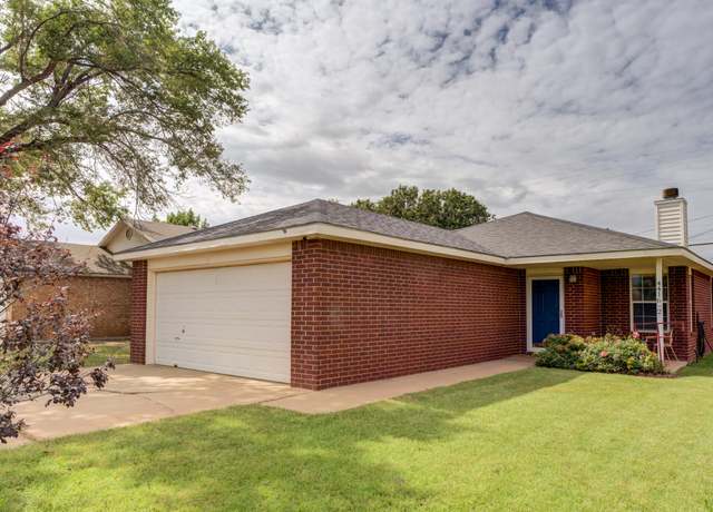 Property at 4416 Jarvis St Unit 2, Lubbock, TX 79416, 3 beds, 2 baths