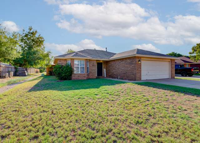 Property at 8406 Canton Ave, Lubbock, TX 79423, 3 beds, 2 baths