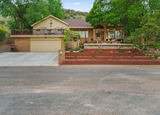Property at 47 S Lakeshore Dr, Ransom Canyon, TX 79366, 3 beds, 2 baths