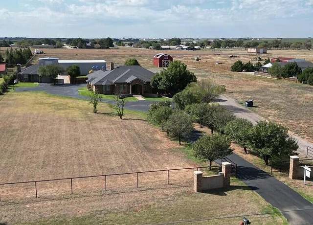 Property at 5607 Woodrow Rd, Lubbock, TX 79424, 4 beds, 3.5 baths