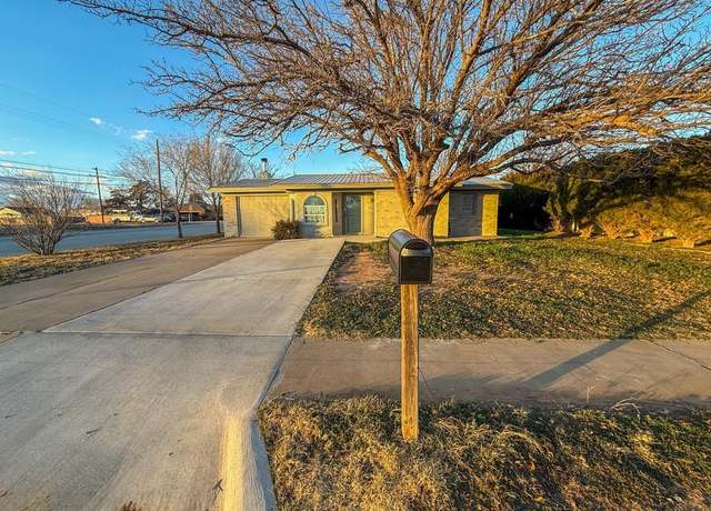 Property at 1201 5th St, Shallowater, TX 79363, 3 beds, 1 bath