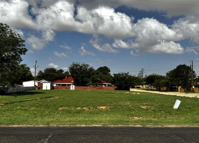 Property at 2301 Highland Dr, Lamesa, TX 79331
