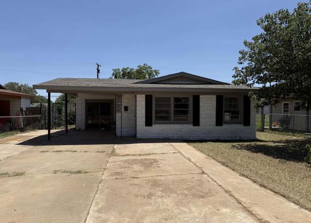 Property at 2716 E 9th St, Lubbock, TX 79403, 3 beds, 1 bath