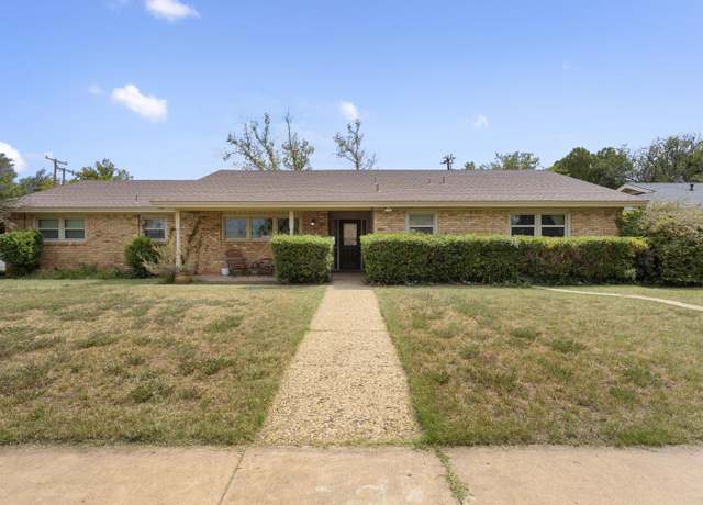 Property at 1901 55th St, Lubbock, TX 79412, 4 beds, 2.5 baths