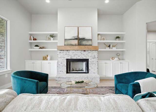 Property at 1403 Durham Ave, Wolfforth, TX 79382, 3 beds, 2.5 baths
