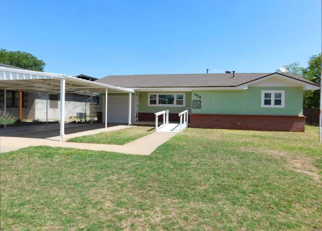 Property at 1820 W Ave B, Muleshoe, TX 79347, 3 beds, 2 baths