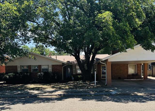 Property at 716 W 6th St, Idalou, TX 79329, 3 beds, 2 baths