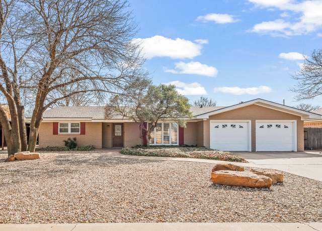 Property at 811 7th St, Wolfforth, TX 79382, 3 beds, 2 baths