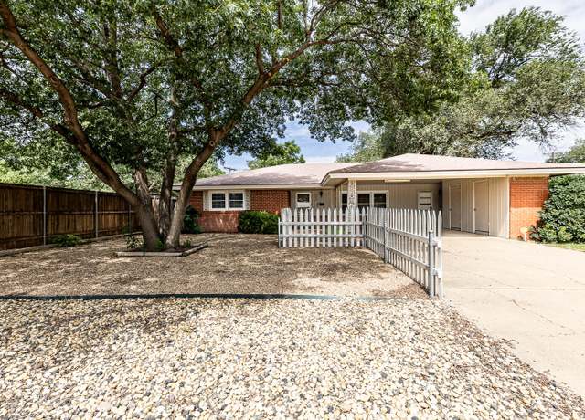 Property at 808 Bangor Ave, Lubbock, TX 79416, 3 beds, 2 baths