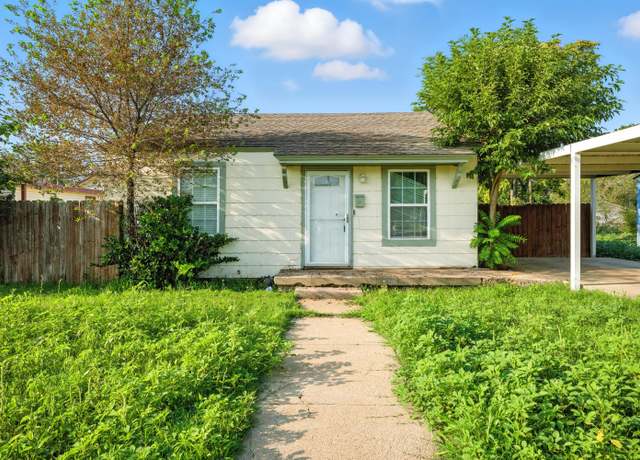 Property at 2009 39th St, Lubbock, TX 79412, 2 beds, 1 bath